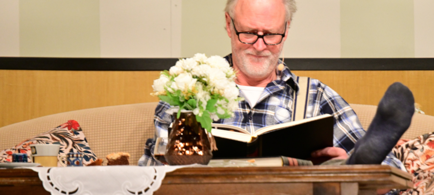 Nach dem Theater ist vor dem Theater - Drehbücher neuer Stücke werden bereits gelesen...