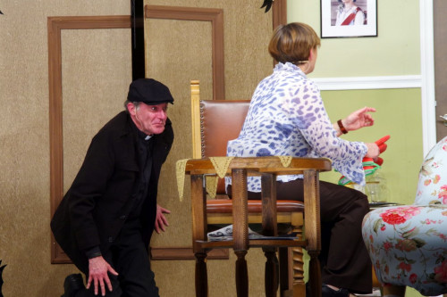 komm-raus-aus-dem-schrank-128